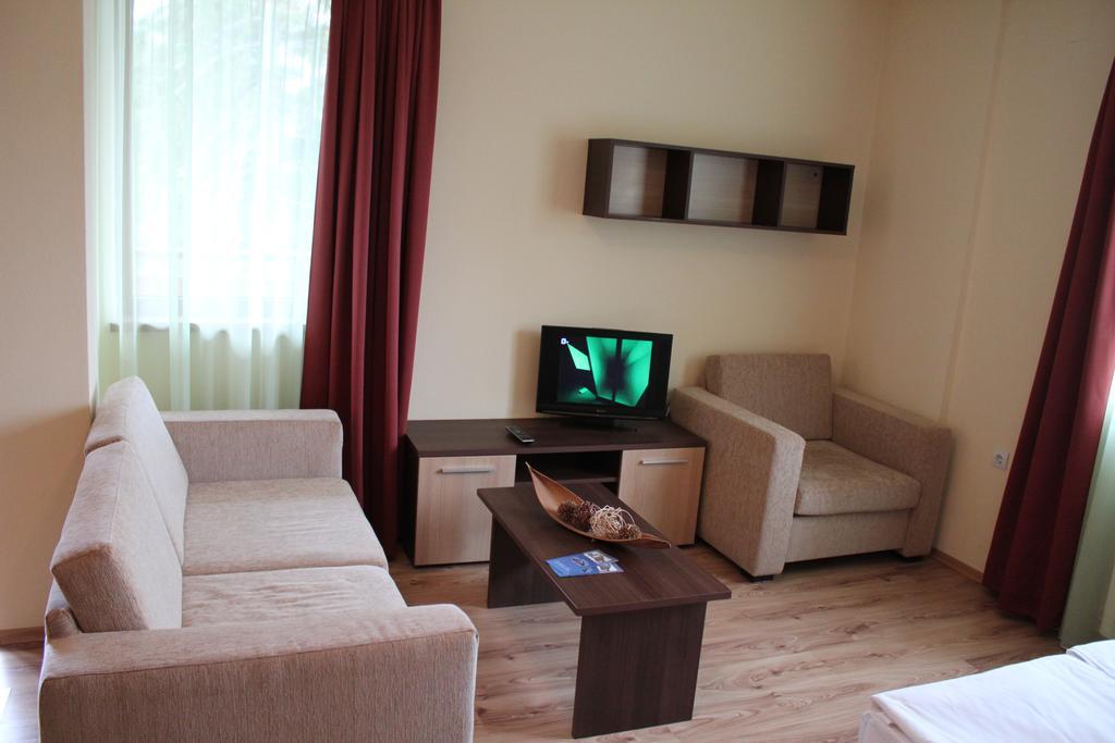 Nevada Aparthotel Pamporovo Buitenkant foto